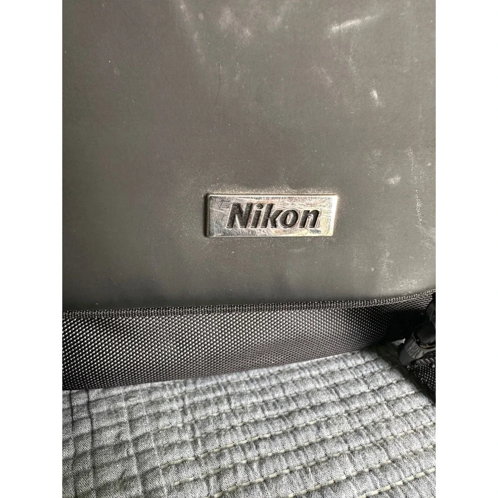 Nikon Camera Bag 17001 Digital SLR Deluxe Case Black Ballistic Nylon